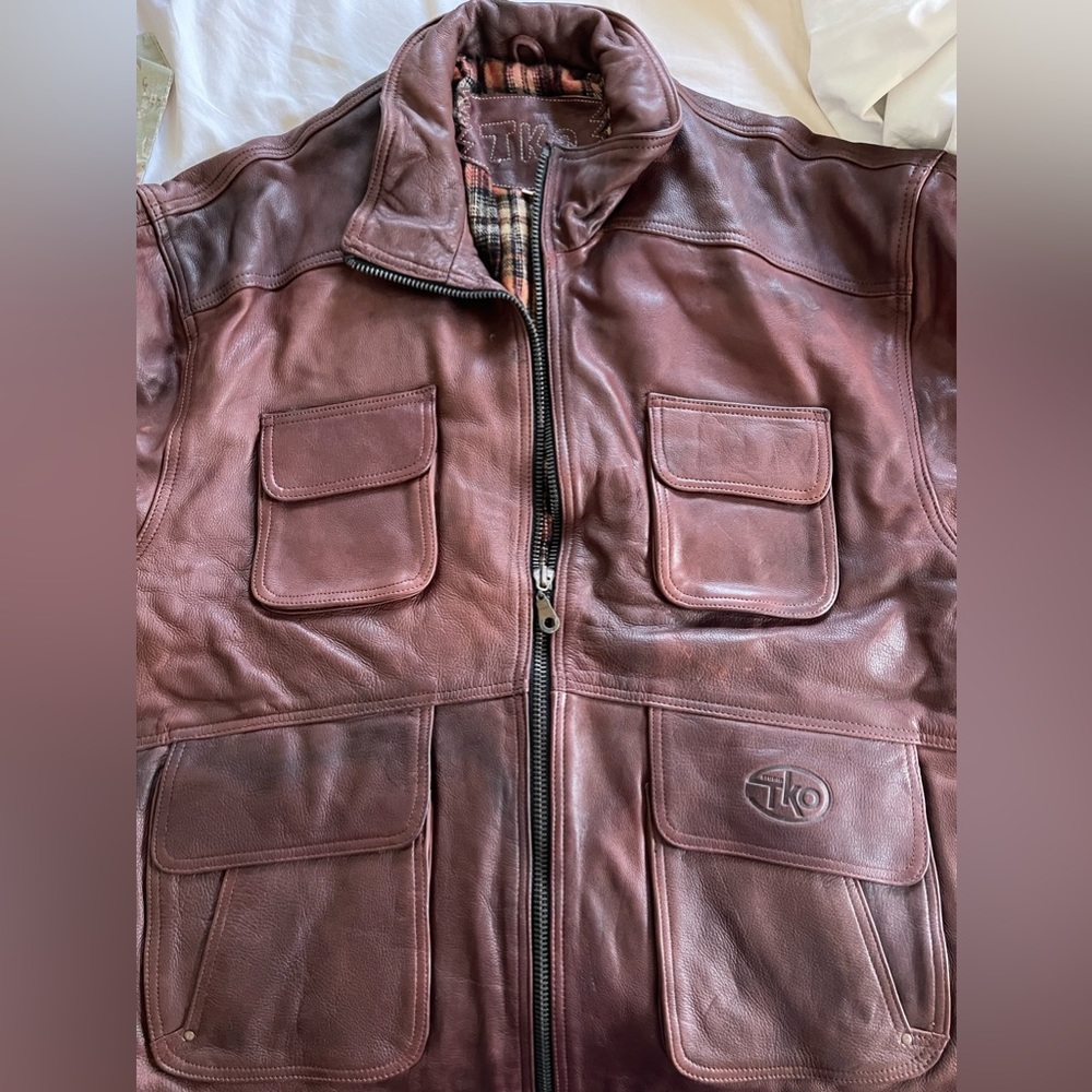 Brown leather jacket - Picture 2 of 7